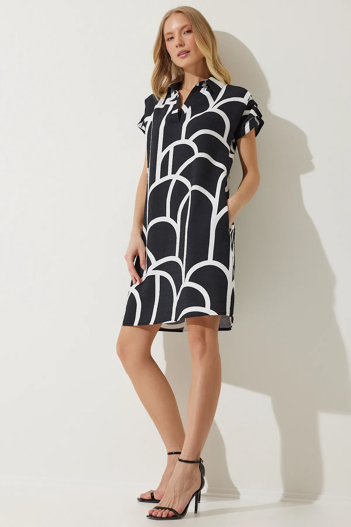 HELENA | Vestido sofisticado de manga corta