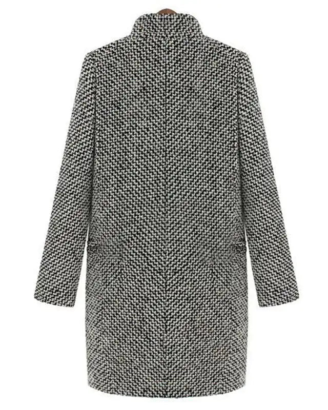 CLAUDIA | Abrigo de temporada