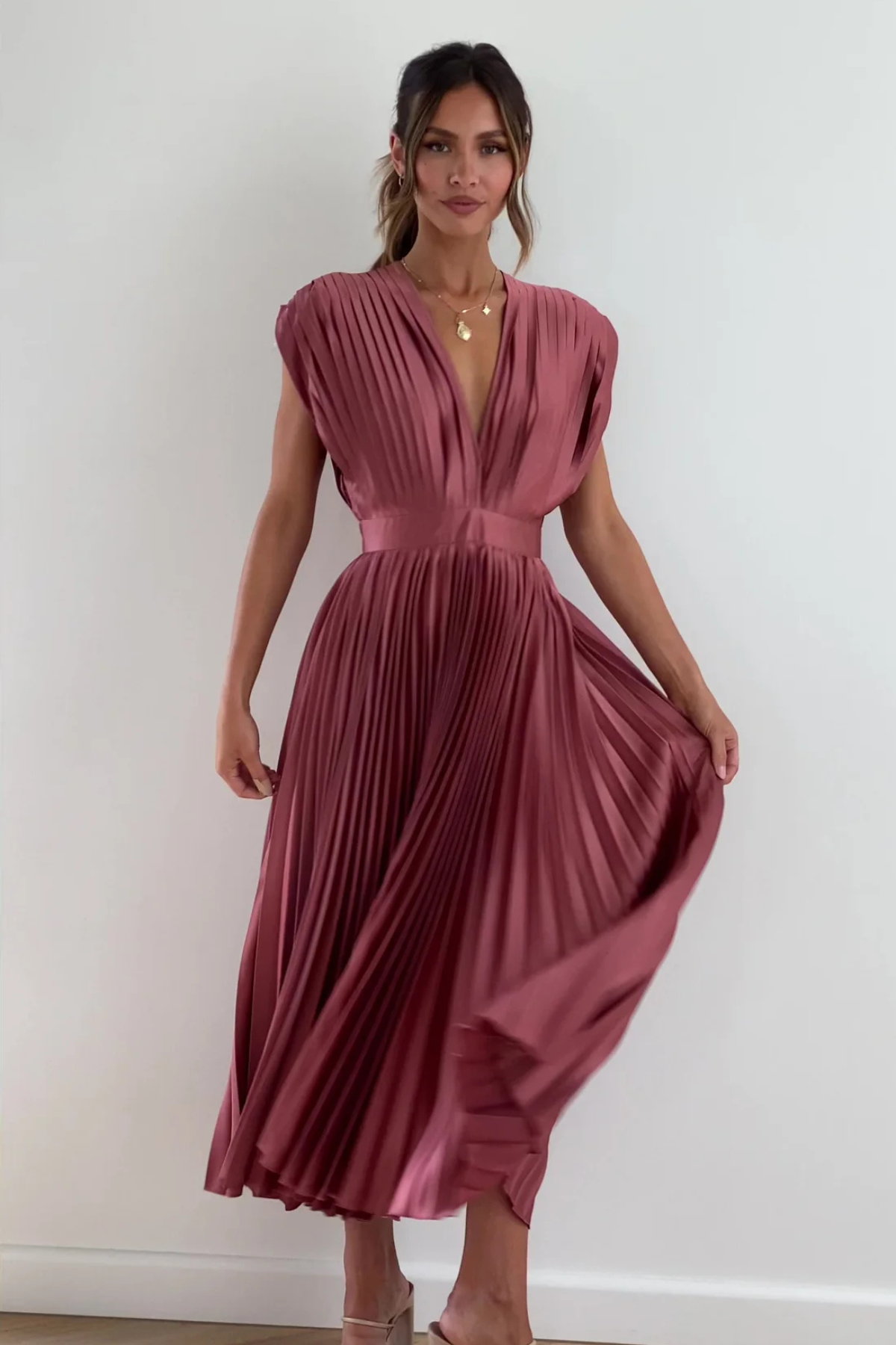 TIRSÁ | Vestido glamuroso.