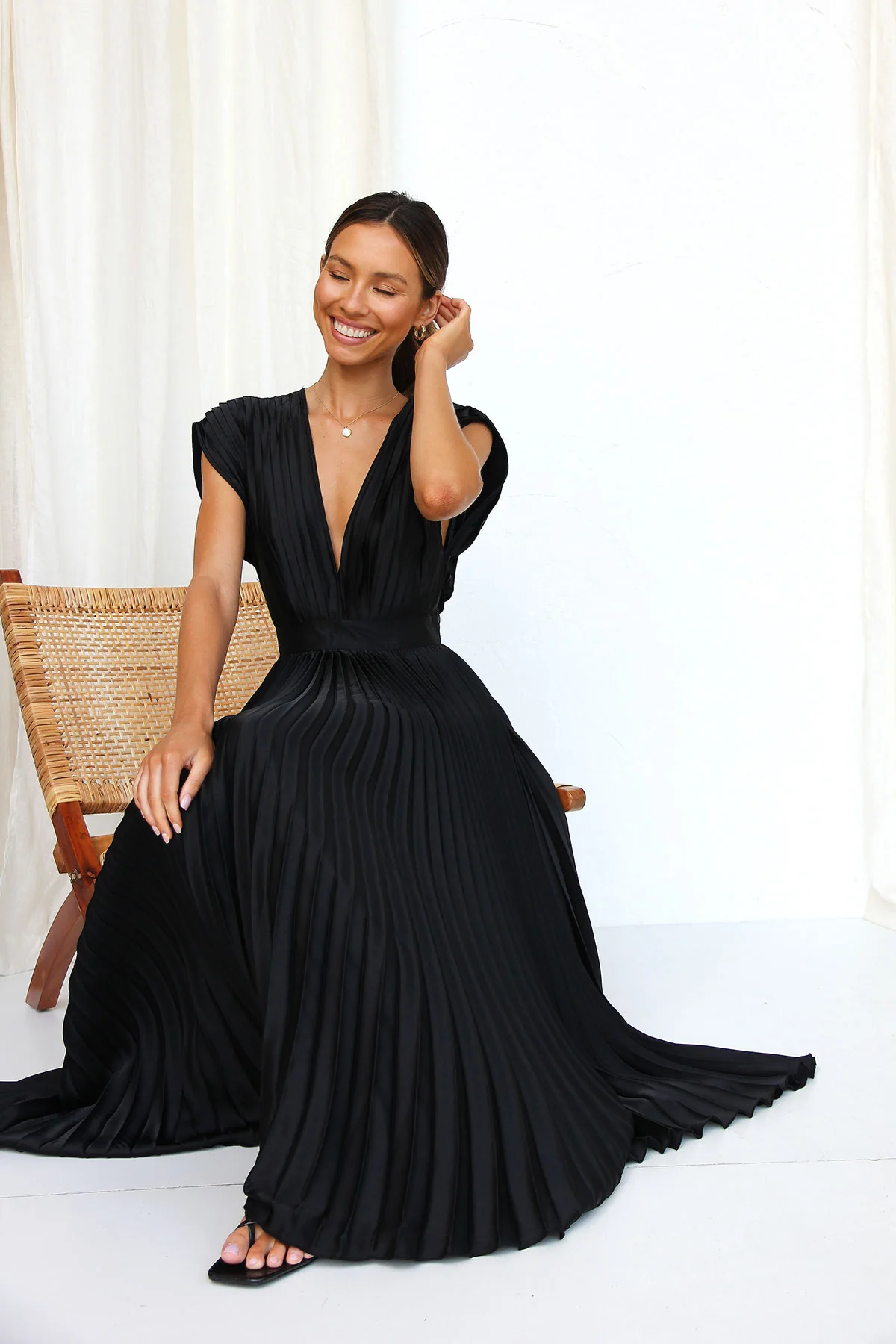 TIRSÁ | Vestido glamuroso.