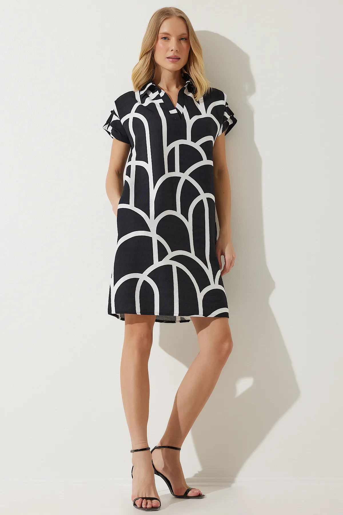 HELENA | Vestido sofisticado de manga corta