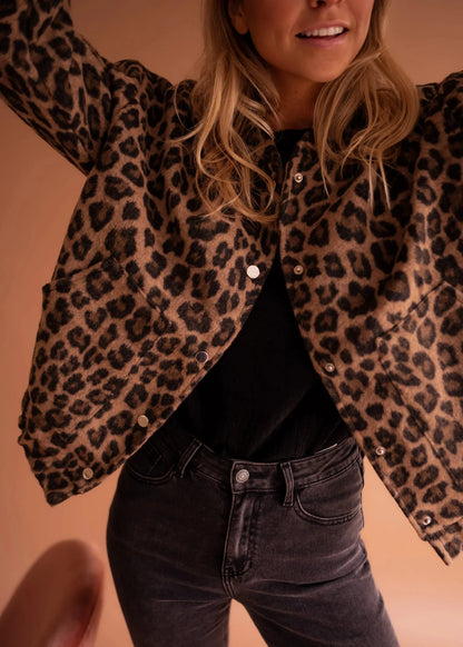 STELLA | Chaqueta estampada de leopardo